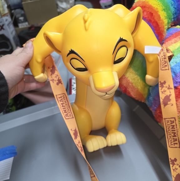 Disney Lion King Yellow Mug with Animal Kingdom Strap guc - Picture 1 of 1